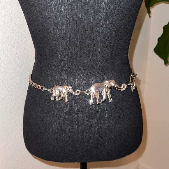DC Women’s Vintage Silver Tone Metal Elephant Adjustable Chainlink Belt 27-37” main image 7